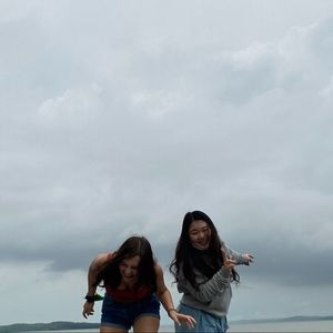 Meet your Posher, Ahlum